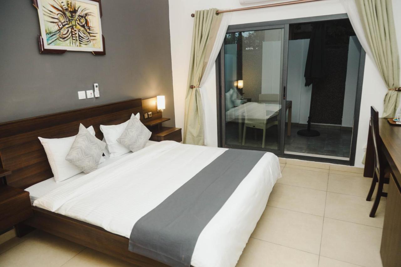 Robert'S Hotel Abidjan Exterior photo